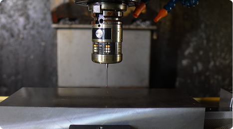 Precision Milling Machine Operation